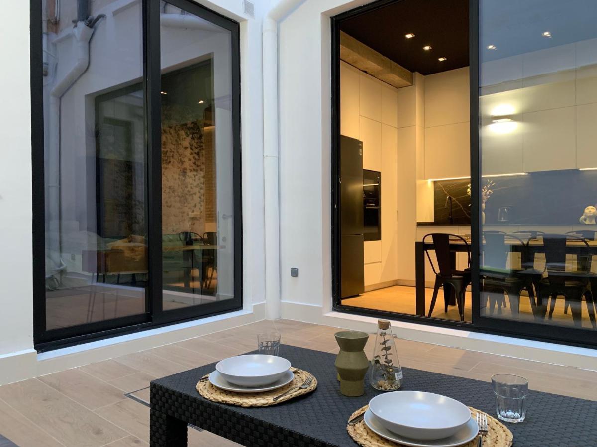 La Reina Beach Rooms 瓦伦西亚 外观 照片