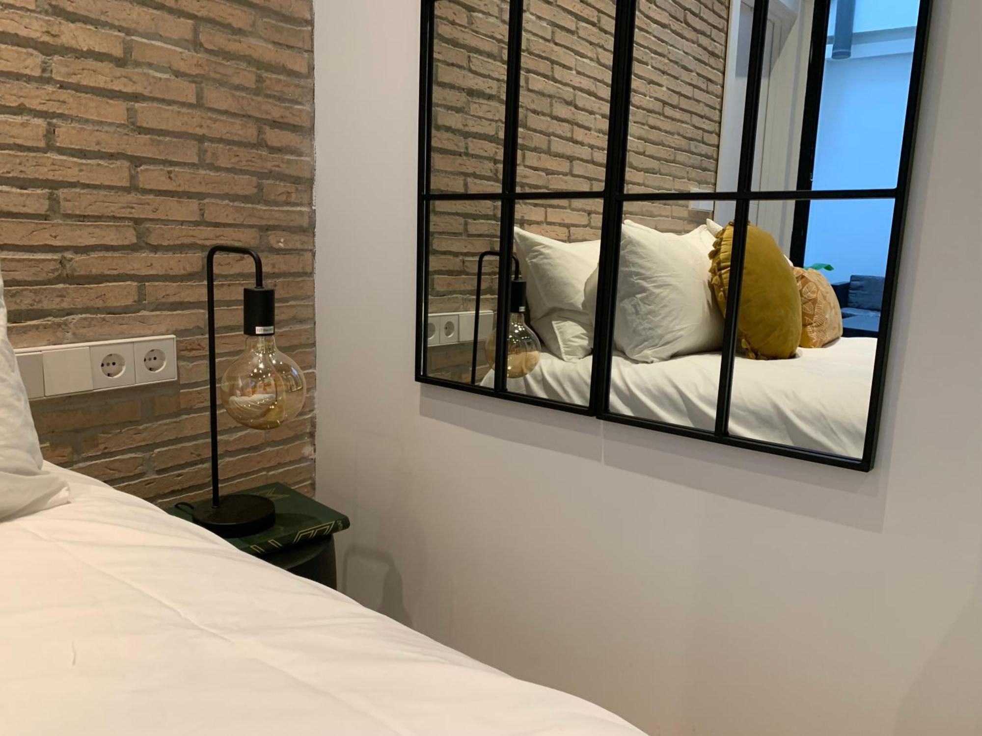 La Reina Beach Rooms 瓦伦西亚 外观 照片