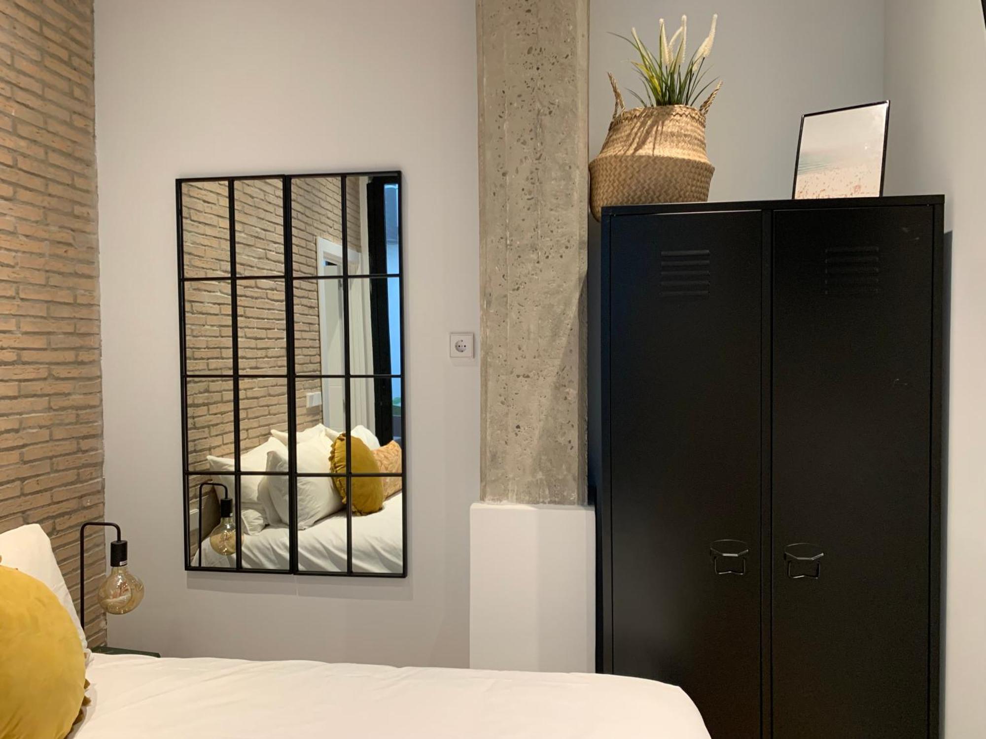 La Reina Beach Rooms 瓦伦西亚 外观 照片